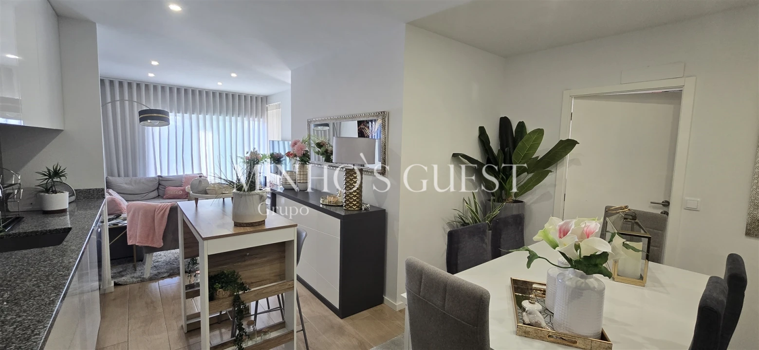 Apartamento T2 para Venda em Selho (São Jorge) Foto 11