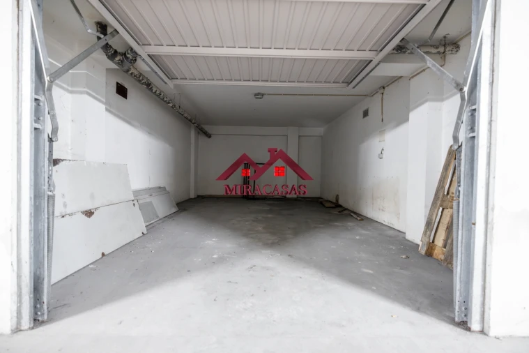 Garagem para Arrendamento em Mira Foto 6