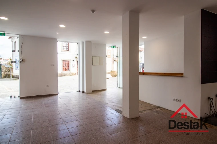 Loja para Venda em Oliveira de Frades, Souto de Lafões e Sejães Foto 6