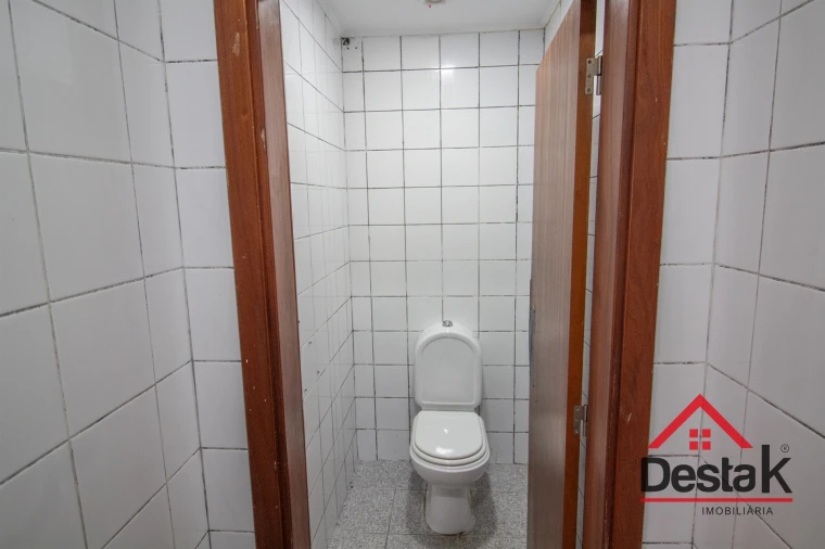 Loja para Venda em Oliveira de Frades, Souto de Lafões e Sejães Foto 18