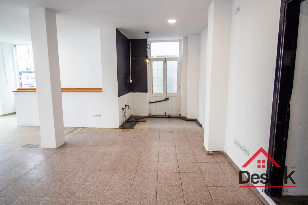 Loja para Venda em Oliveira de Frades, Souto de Lafões e Sejães Foto 7