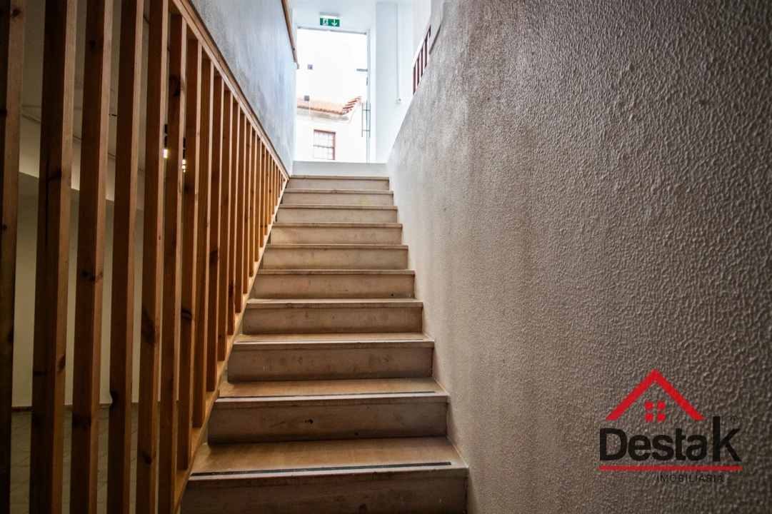 Loja para Venda em Oliveira de Frades, Souto de Lafões e Sejães Foto 14