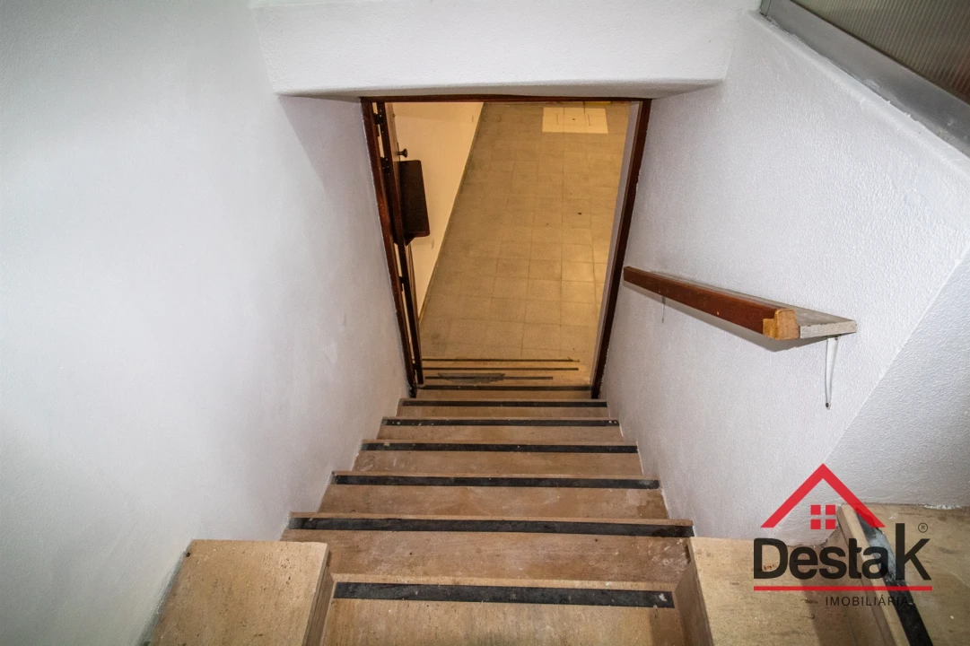 Loja para Venda em Oliveira de Frades, Souto de Lafões e Sejães Foto 10