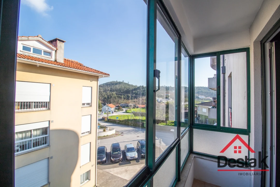 Apartamento T3 para Venda em Oliveira de Frades, Souto de Lafões e Sejães Foto 4