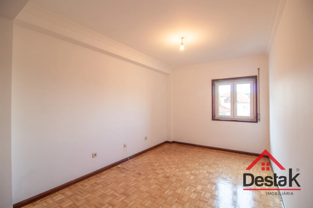 Apartamento T3 para Venda em Oliveira de Frades, Souto de Lafões e Sejães Foto 13