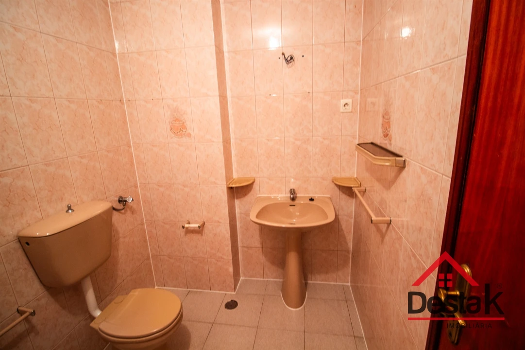 Apartamento T3 para Venda em Oliveira de Frades, Souto de Lafões e Sejães Foto 18