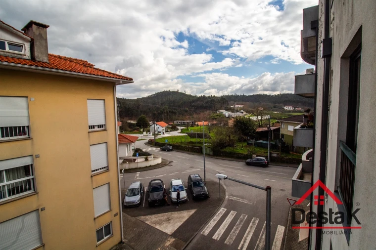 Apartamento T3 para Venda em Oliveira de Frades, Souto de Lafões e Sejães Foto 5
