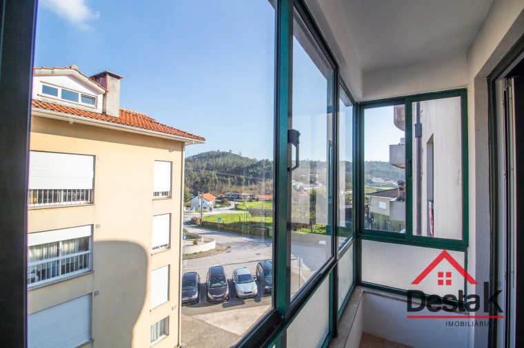 Apartamento T3 para Venda em Oliveira de Frades, Souto de Lafões e Sejães Foto 4