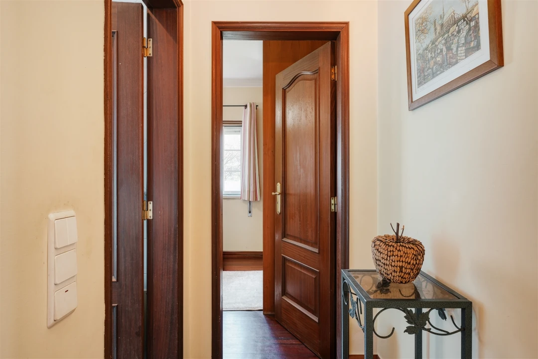 Moradia T4 para Venda em Alcabideche Foto 13