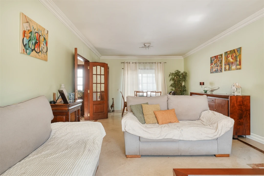 Moradia T4 para Venda em Alcabideche Foto 7