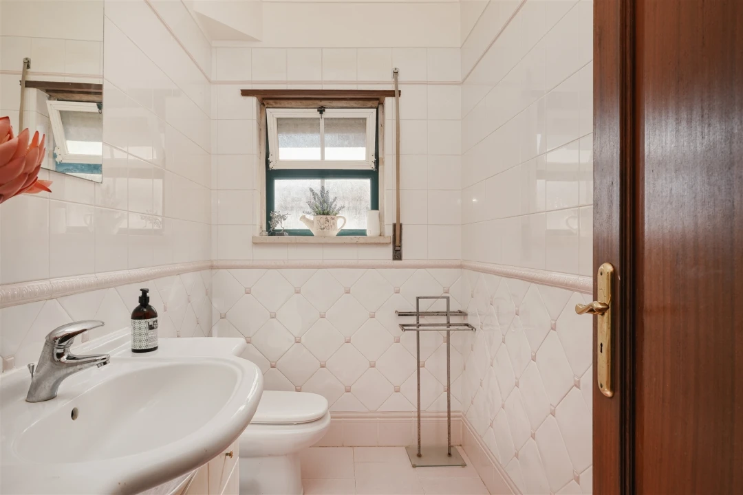 Moradia T4 para Venda em Alcabideche Foto 11