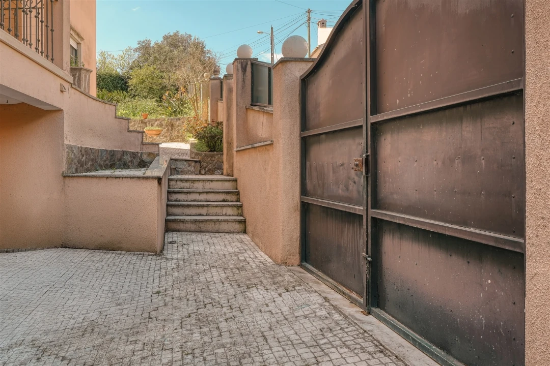 Moradia T4 para Venda em Alcabideche Foto 43