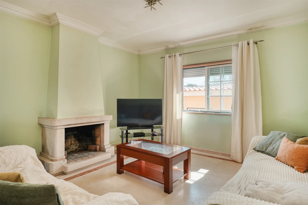 Moradia T4 para Venda em Alcabideche Foto 6