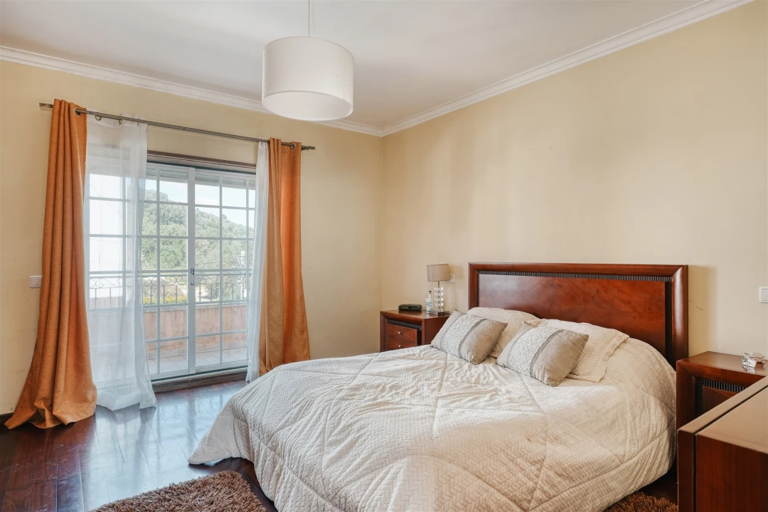 Moradia T4 para Venda em Alcabideche Foto 19