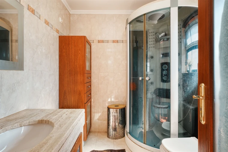 Moradia T4 para Venda em Alcabideche Foto 21