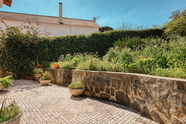 Moradia T4 para Venda em Alcabideche Foto 38