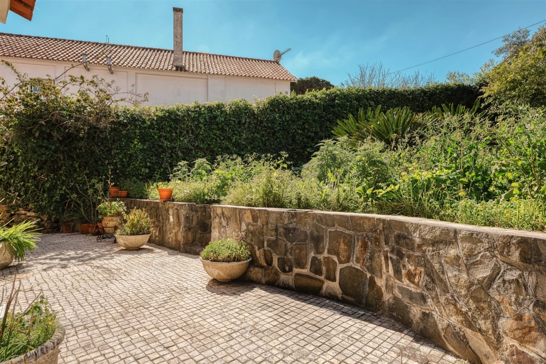 Moradia T4 para Venda em Alcabideche Foto 38