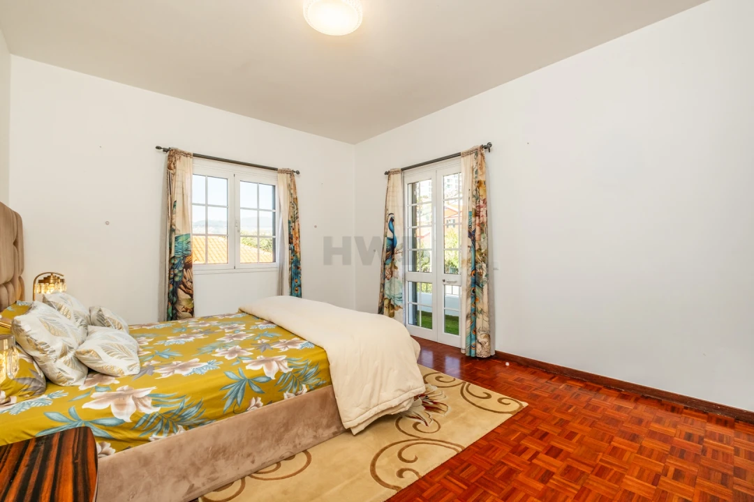 Moradia T6 para Venda em Santo Antonio Foto 47