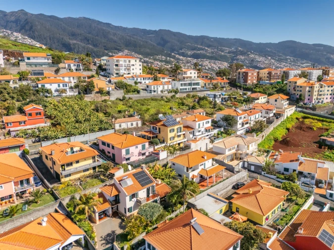 Moradia T6 para Venda em Santo Antonio Foto 15