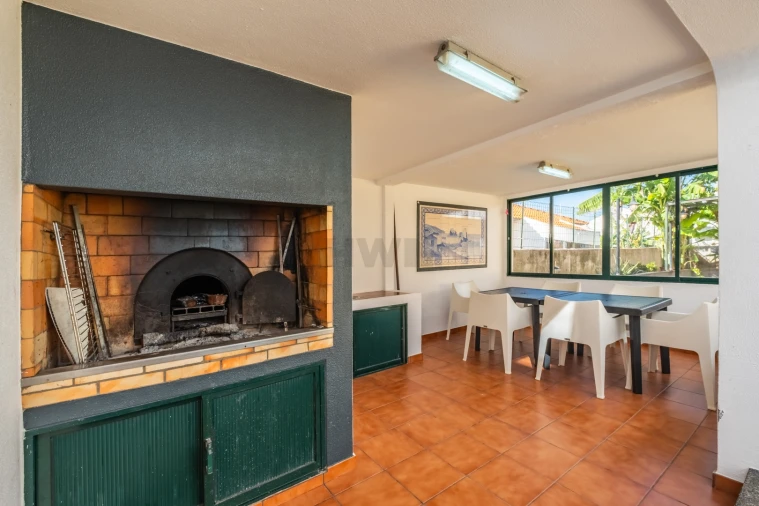 Moradia T6 para Venda em Santo Antonio Foto 54