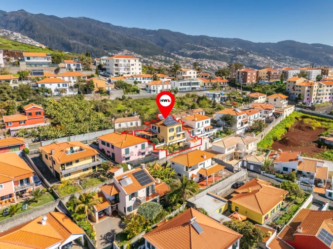 Moradia T6 para Venda em Santo Antonio Foto 16