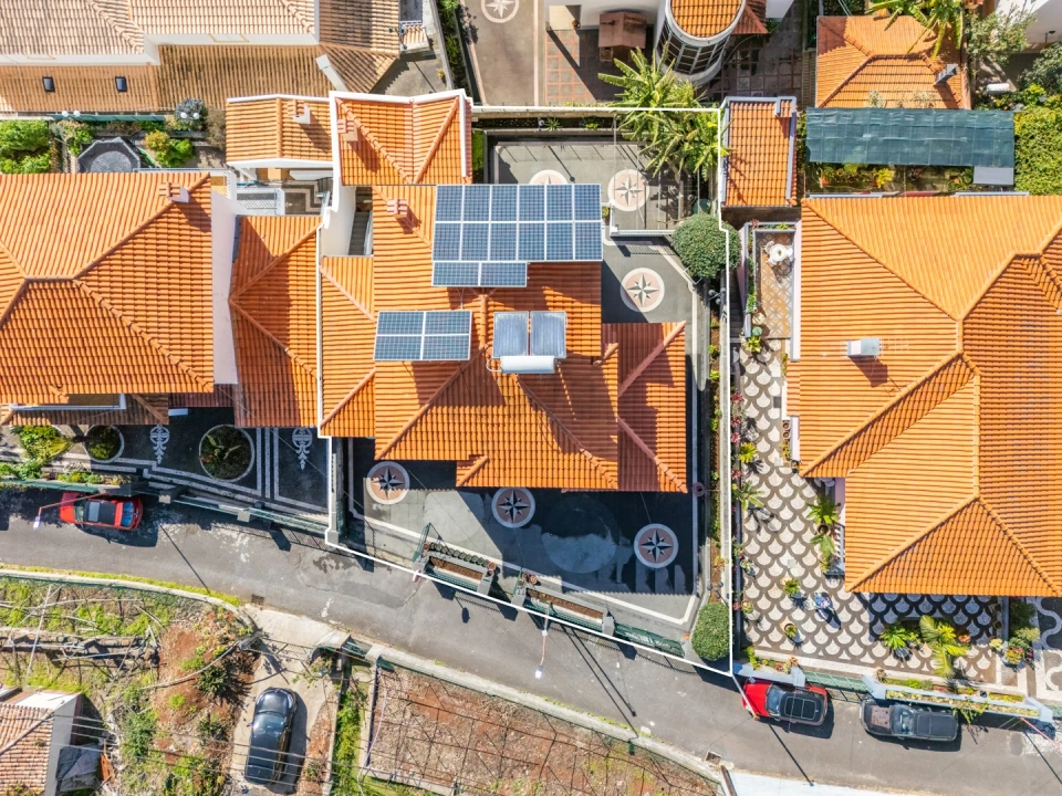 Moradia T6 para Venda em Santo Antonio Foto 9