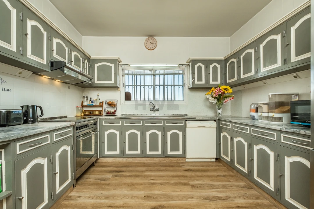 Moradia T6 para Venda em Santo Antonio Foto 34