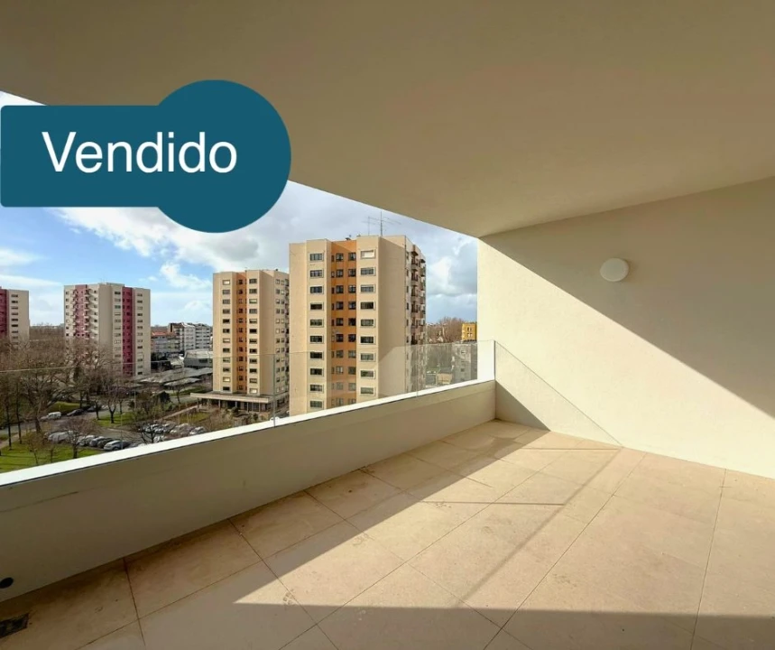 Apartamento T2 para Venda em Ramalde Foto 1