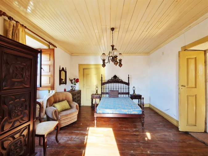 Moradia T5 para Venda em Barcos e Santa Leocádia Foto 2