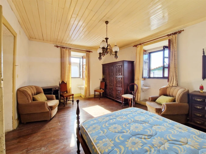 Moradia T5 para Venda em Barcos e Santa Leocádia Foto 4