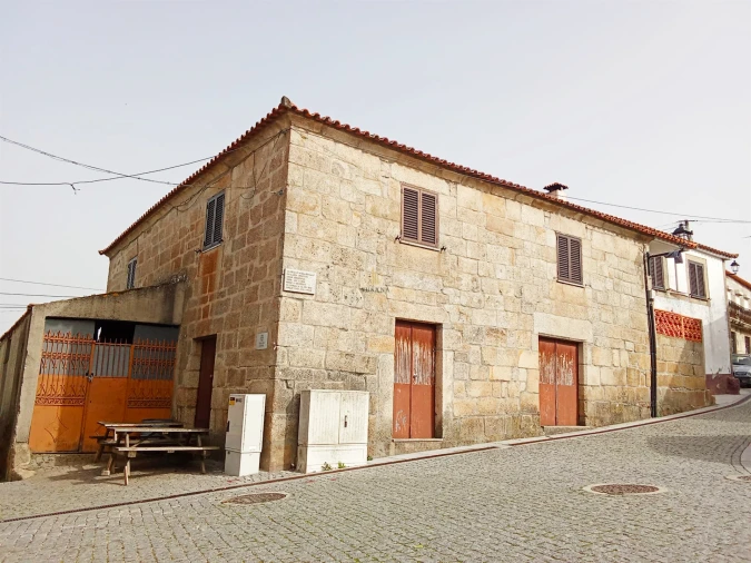 Moradia T5 para Venda em Barcos e Santa Leocádia Foto 1