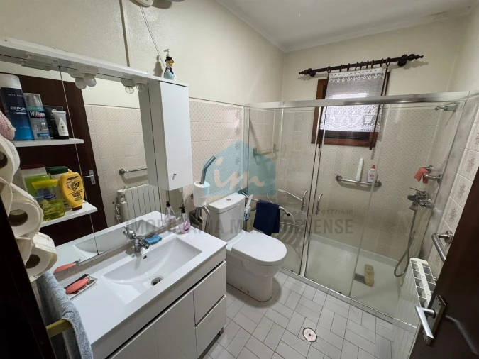 Moradia T4 para Venda em Abambres Foto 13