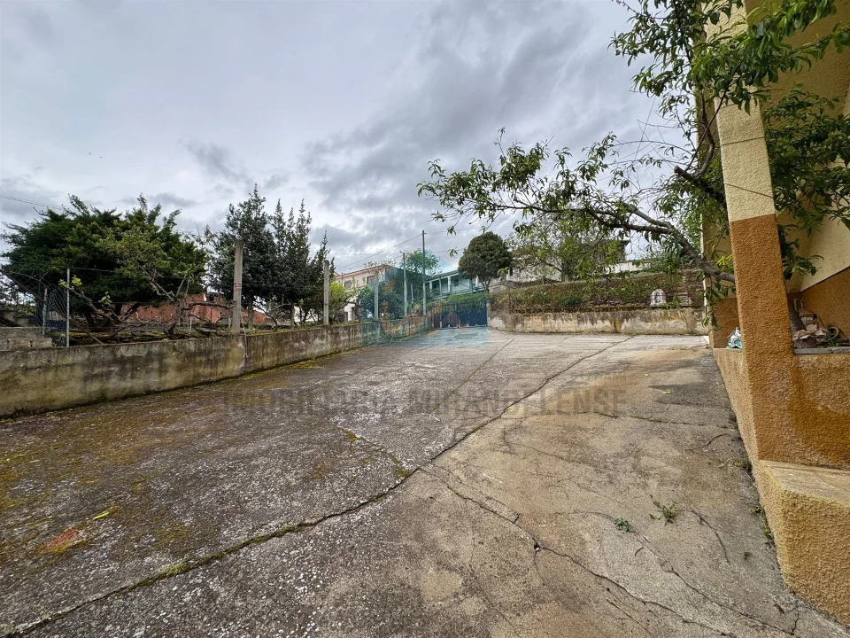 Moradia T4 para Venda em Abambres Foto 5