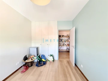 Apartamento T5 para Venda em Lordelo do Ouro e Massarelos