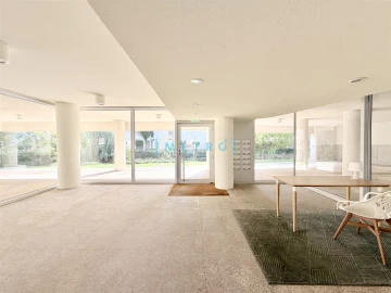Apartamento T5 para Venda em Lordelo do Ouro e Massarelos