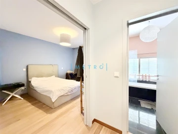 Apartamento T5 para Venda em Lordelo do Ouro e Massarelos