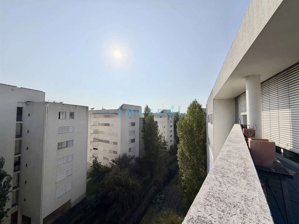 Apartamento T5 para Venda em Lordelo do Ouro e Massarelos Foto 28