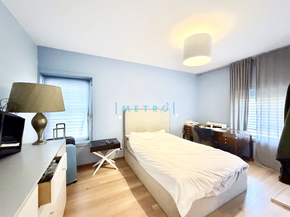 Apartamento T5 para Venda em Lordelo do Ouro e Massarelos Foto 19
