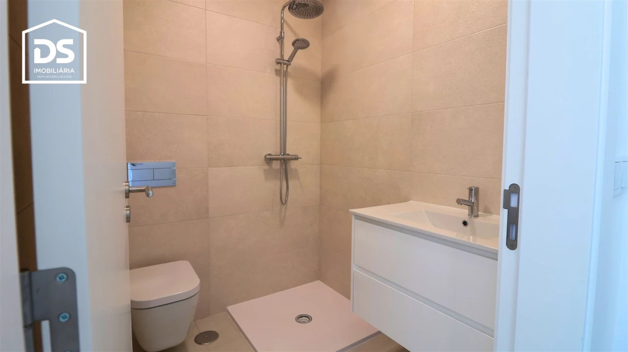 Apartamento T2 para Venda em Currelos, Papízios e Sobral Foto 24