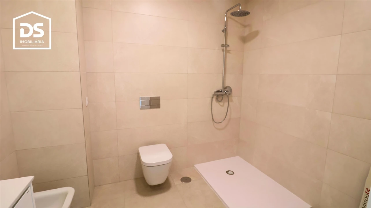 Apartamento T2 para Venda em Currelos, Papízios e Sobral Foto 32