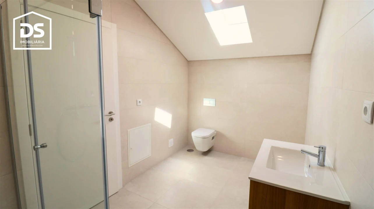 Apartamento T2 para Venda em Currelos, Papízios e Sobral Foto 50