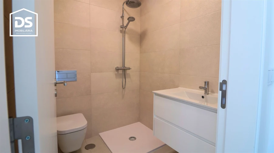 Apartamento T2 para Venda em Currelos, Papízios e Sobral Foto 24