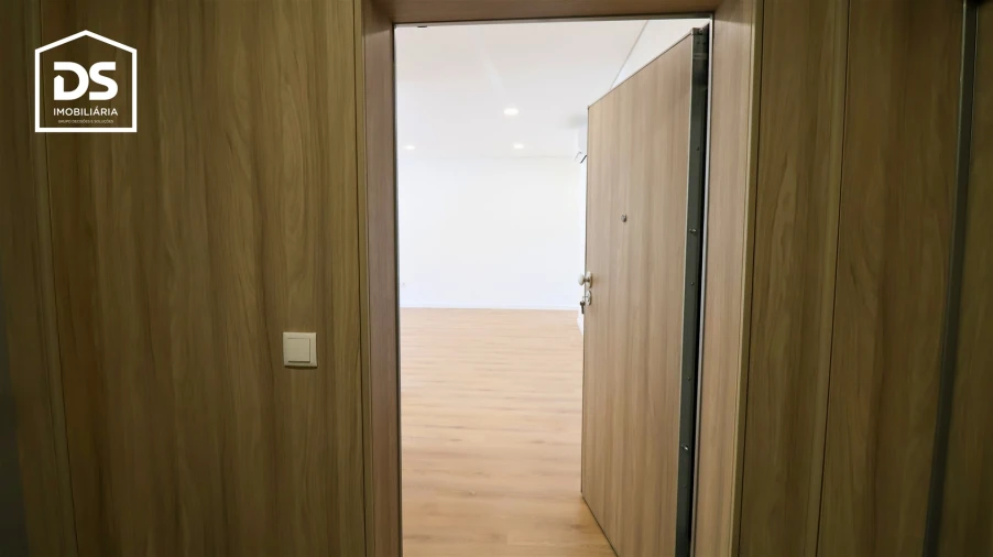 Apartamento T2 para Venda em Currelos, Papízios e Sobral Foto 2