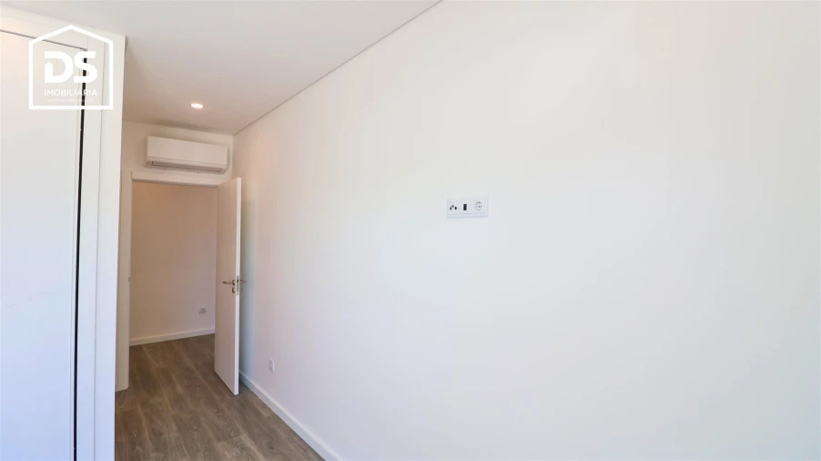 Apartamento T2 para Venda em Currelos, Papízios e Sobral Foto 27