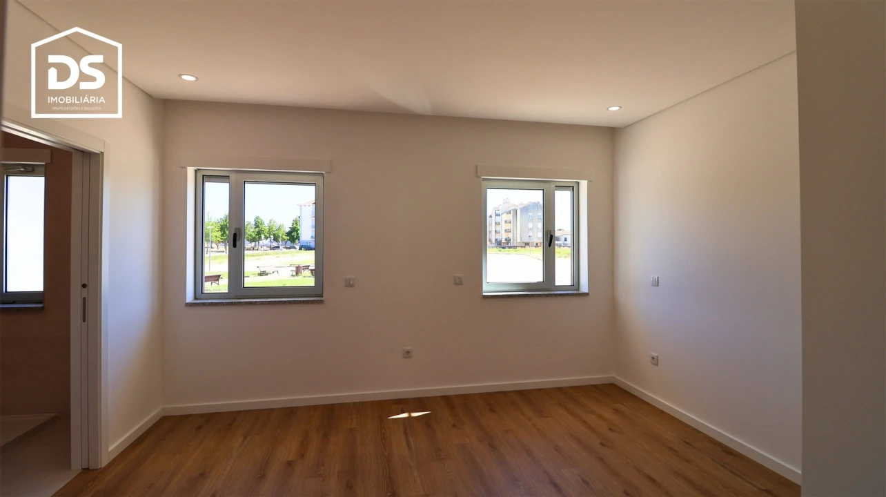 Apartamento T2 para Venda em Currelos, Papízios e Sobral Foto 9