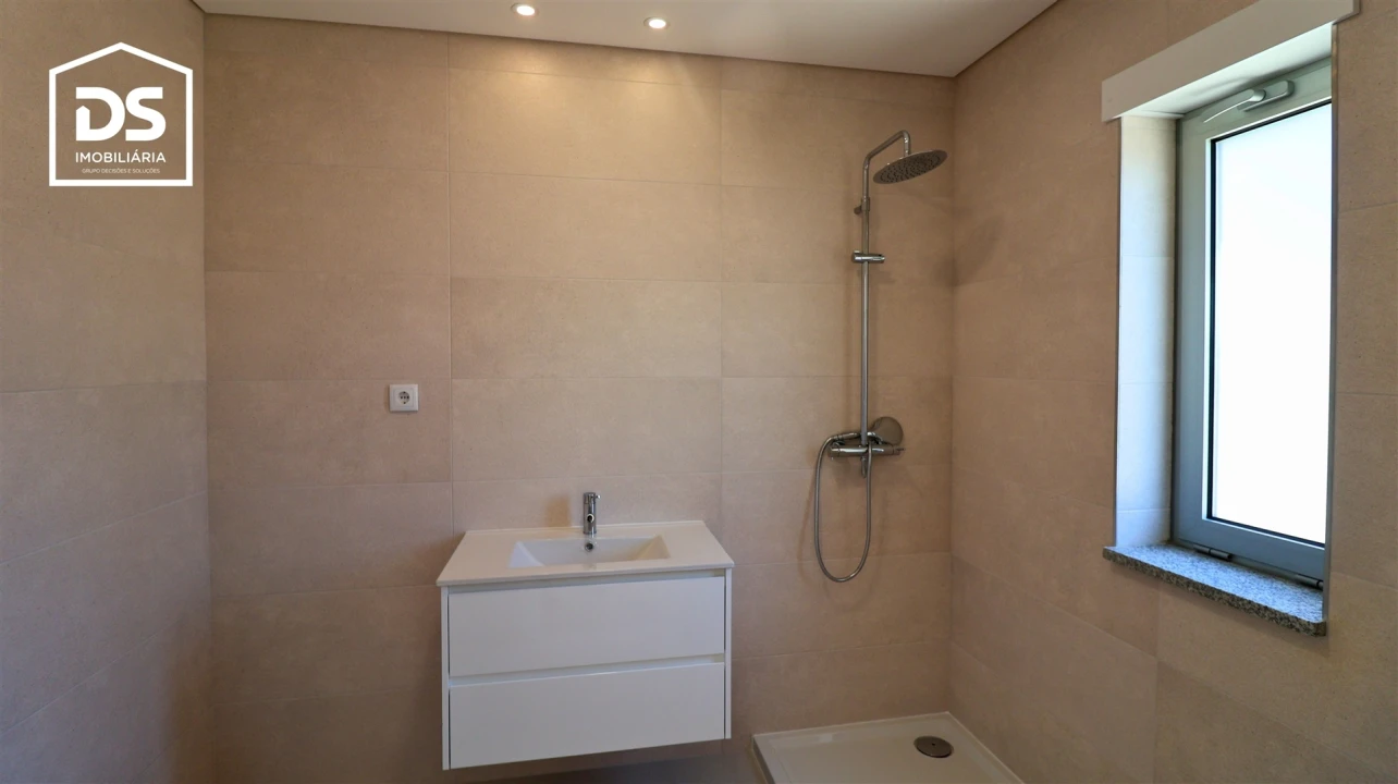 Apartamento T2 para Venda em Currelos, Papízios e Sobral Foto 13