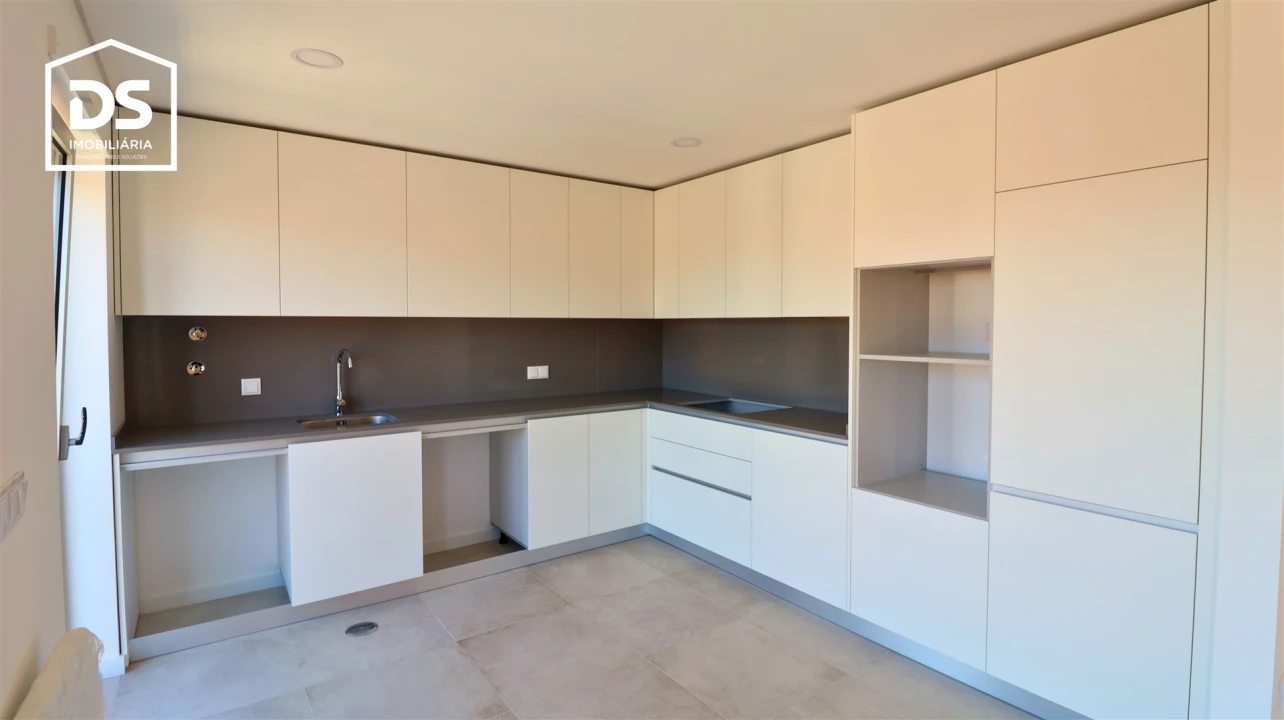 Apartamento T2 para Venda em Currelos, Papízios e Sobral Foto 42