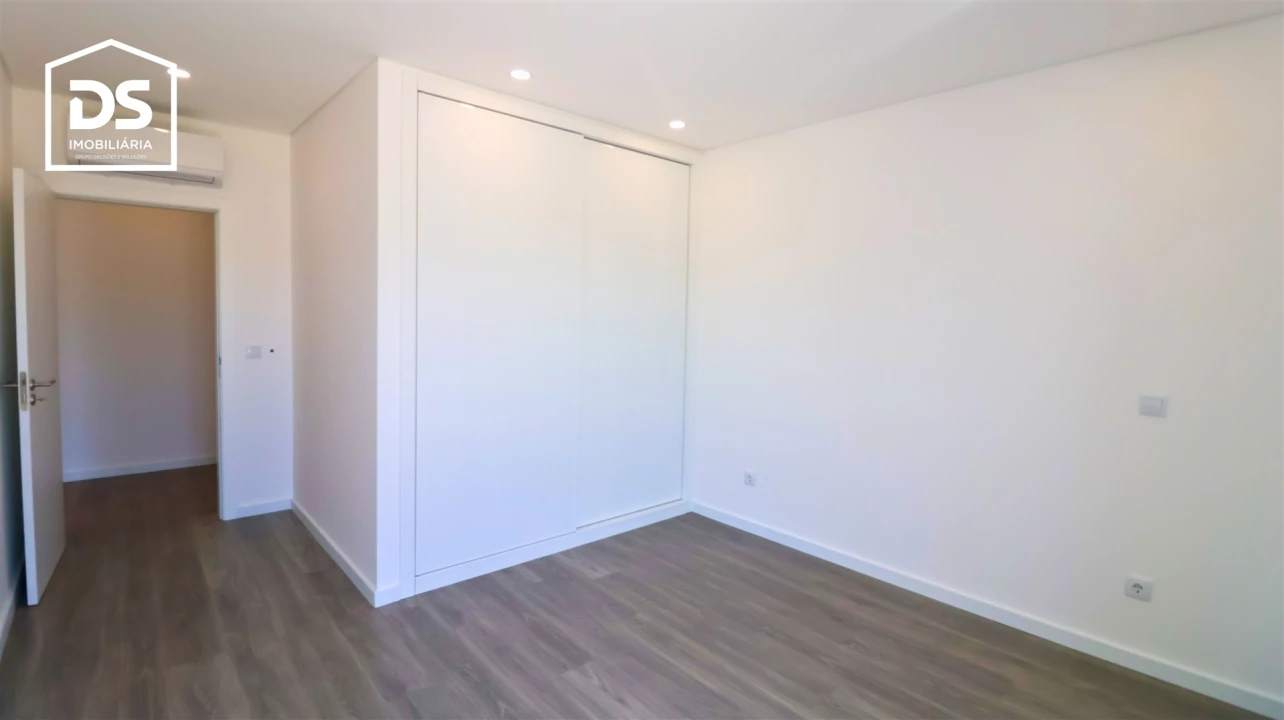 Apartamento T2 para Venda em Currelos, Papízios e Sobral Foto 29