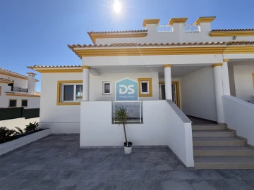 Moradia T3 para Venda em Albufeira e Olhos de Água