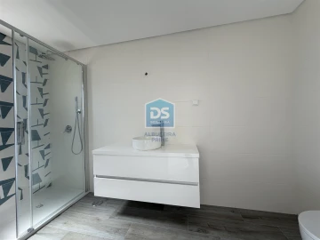 Moradia T3 para Venda em Albufeira e Olhos de Água